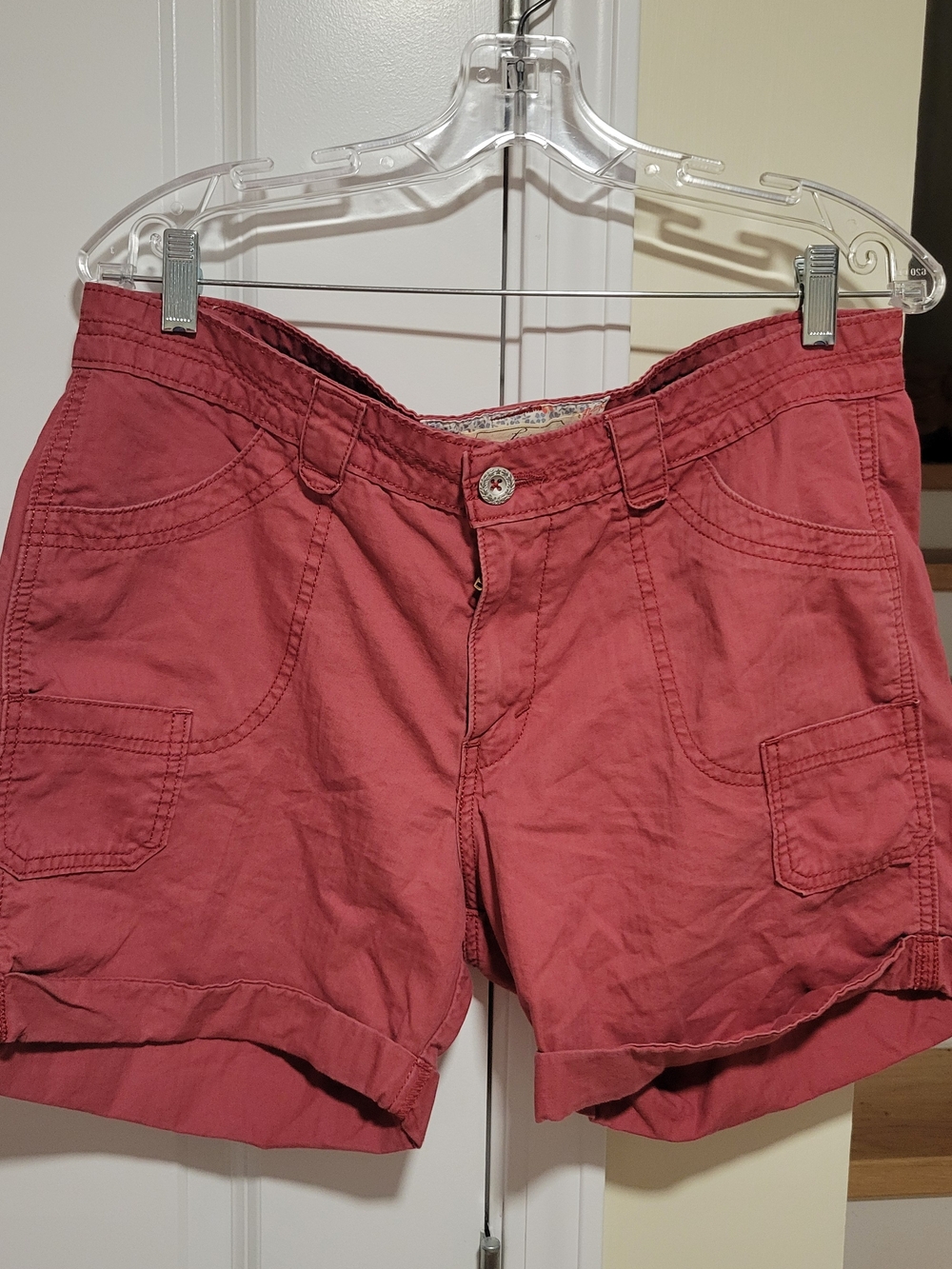 Levi's Women's Dusty Rose Cargo Shorts